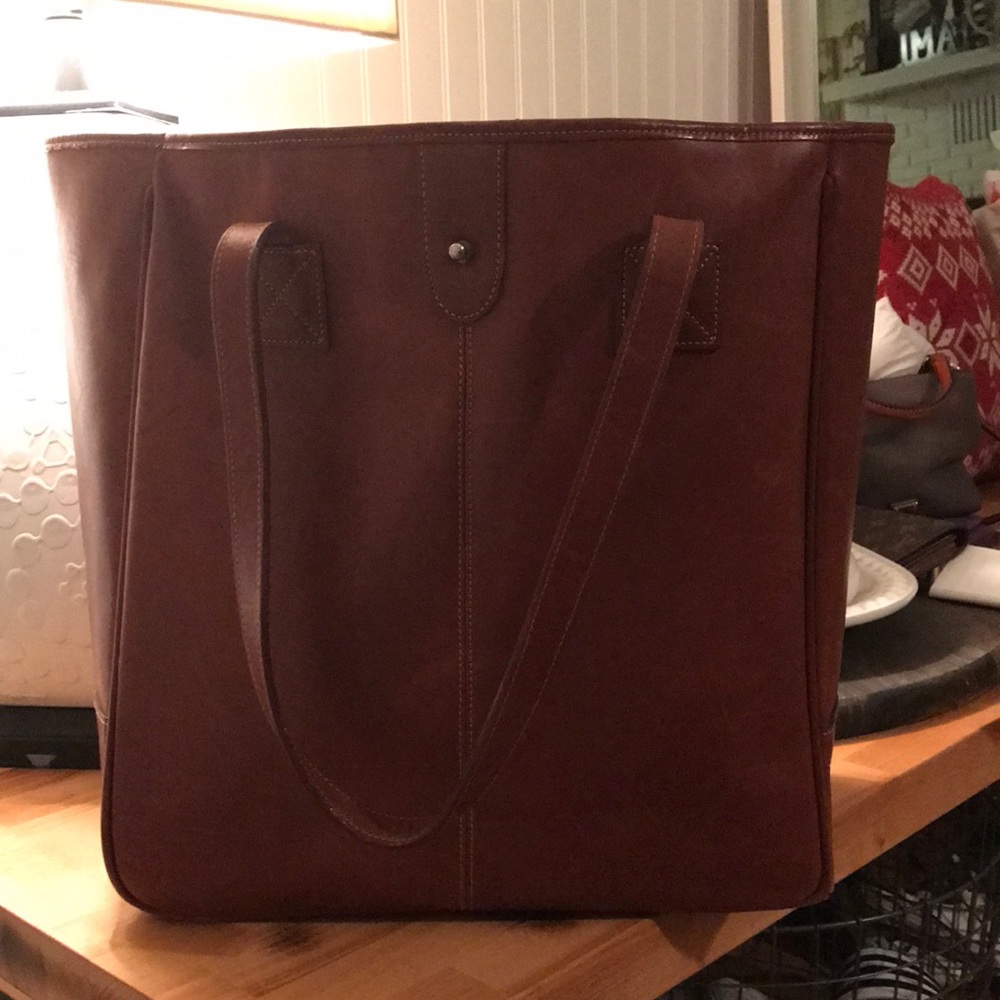 Barrington Leather Tote